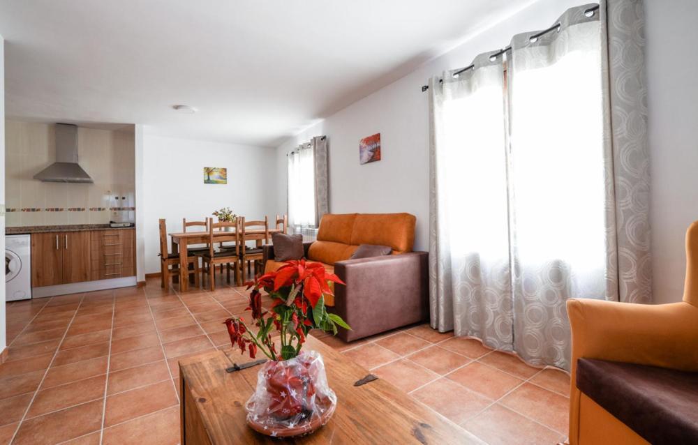 Hostal Antiguo Hospital Linares de Mora Buitenkant foto