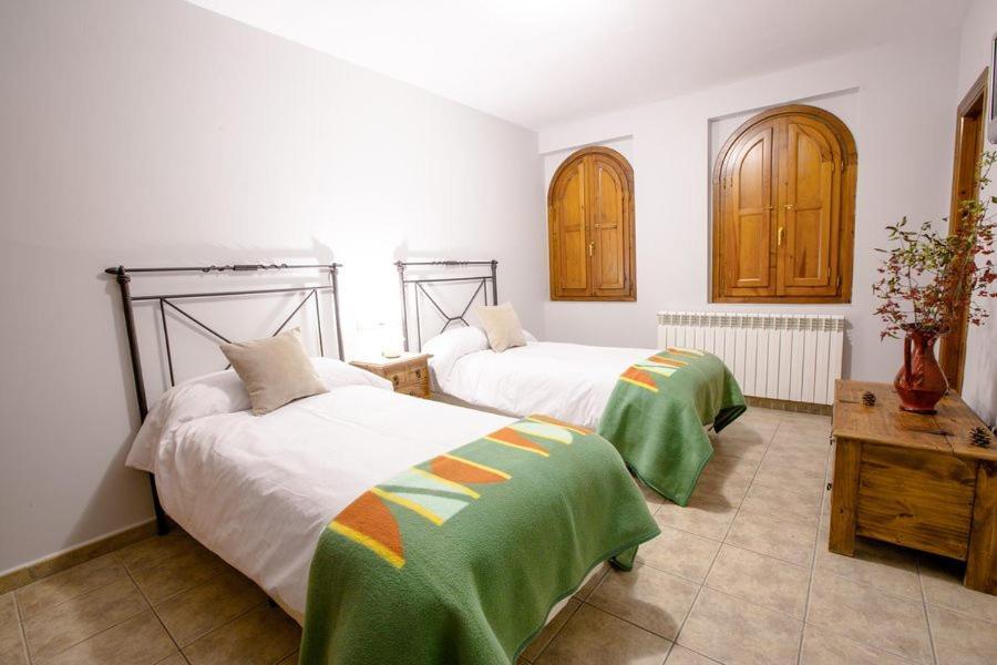Hostal Antiguo Hospital Linares de Mora Buitenkant foto