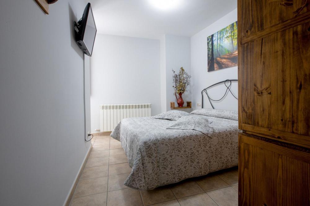 Hostal Antiguo Hospital Linares de Mora Buitenkant foto