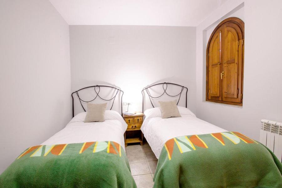 Hostal Antiguo Hospital Linares de Mora Buitenkant foto